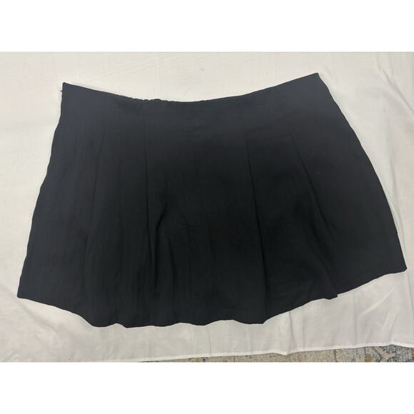 NWT A New Day Plus Size Black Hi Rise Pleated Mini Skort Size 17 Academia Goth - Picture 8 of 9